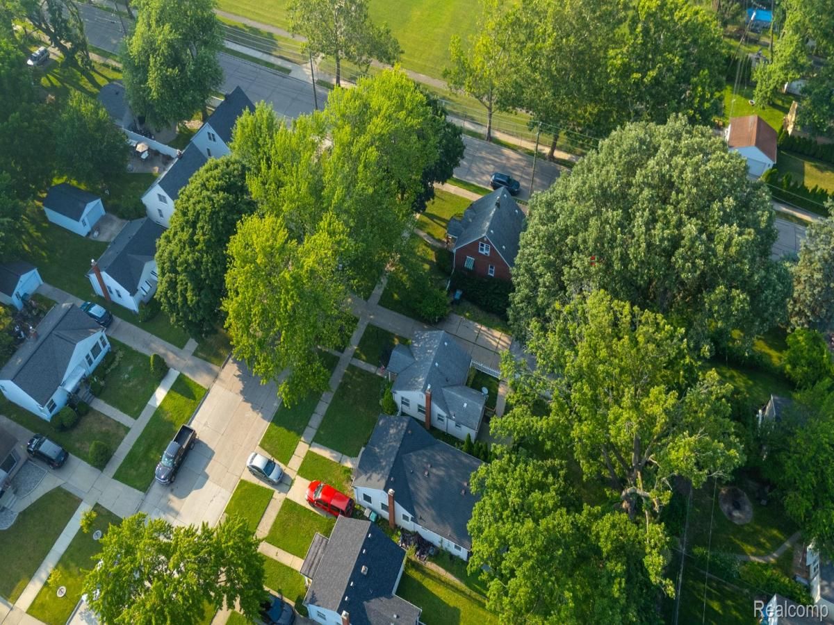 MLS #20251017621 img 0