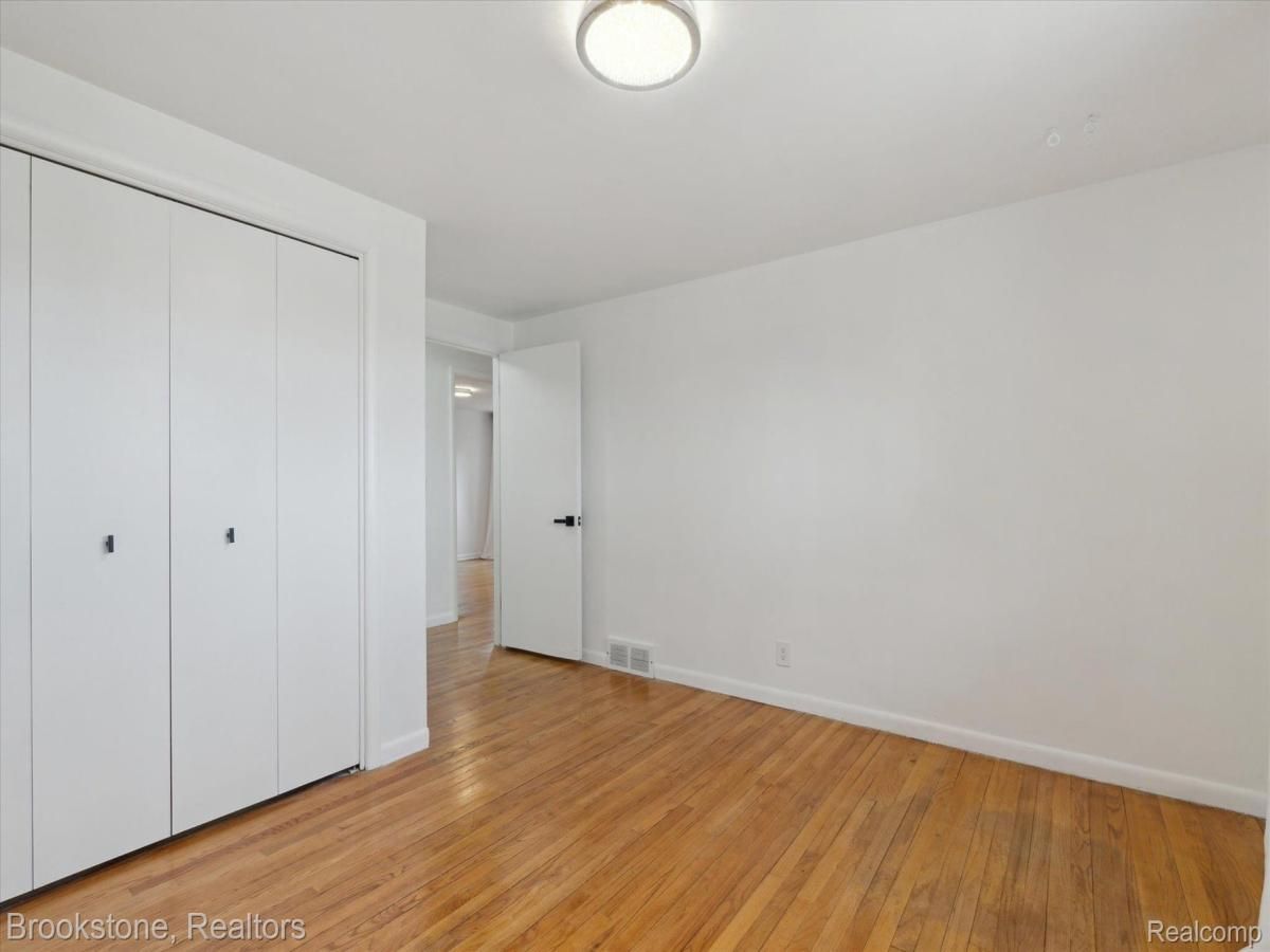 MLS #20251017870 img 0