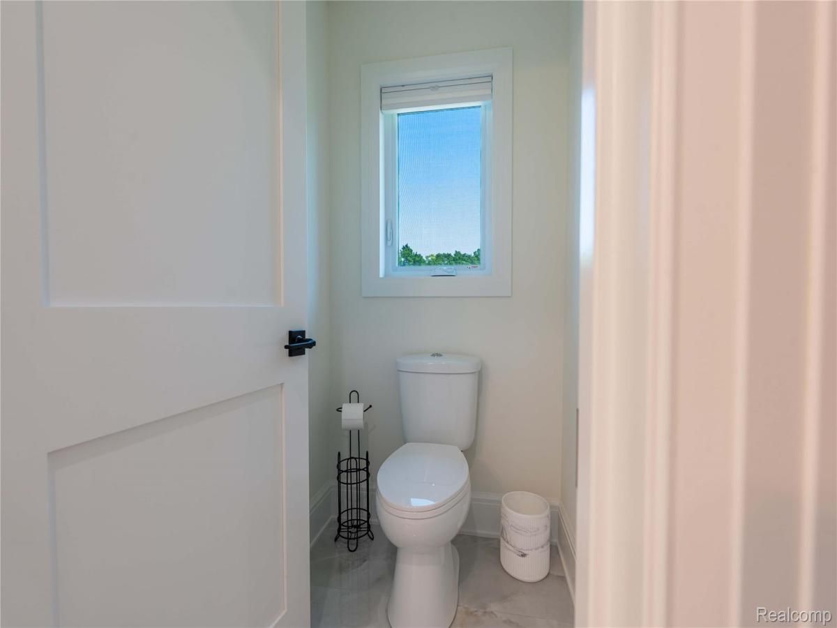 MLS #20251018746 img 0
