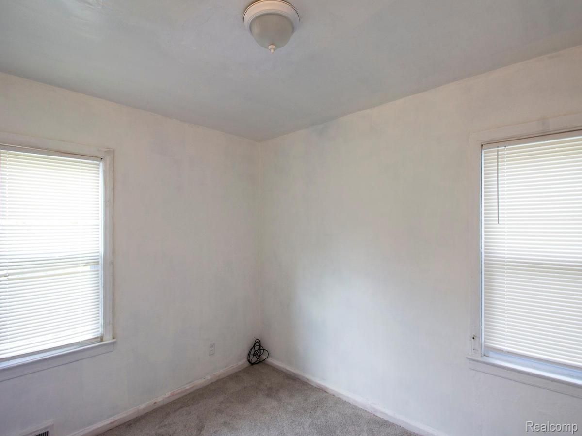 MLS #20251026690 img 0