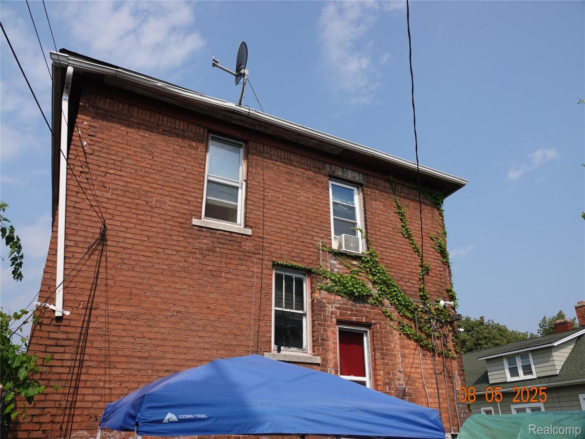 MLS #20251026933 img 0