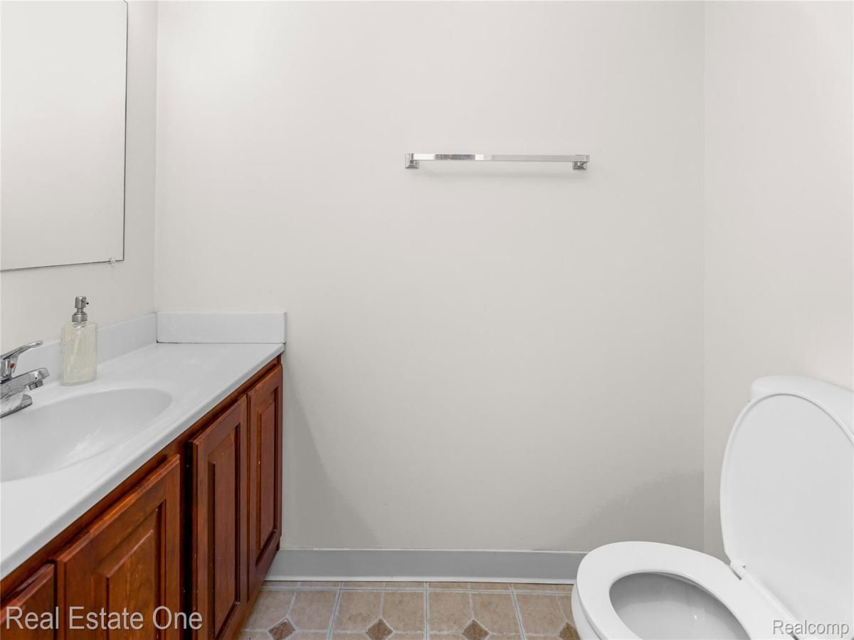 MLS #20251028766 img 0