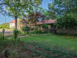 MLS #25-1058 img 0
