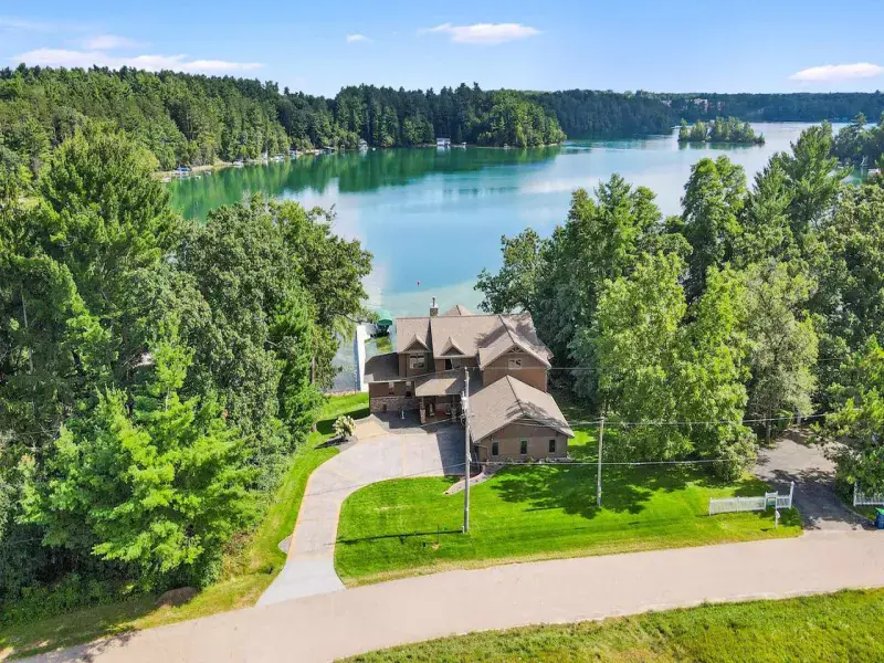 Listing picture for N3032 HICKS LANE in Waupaca