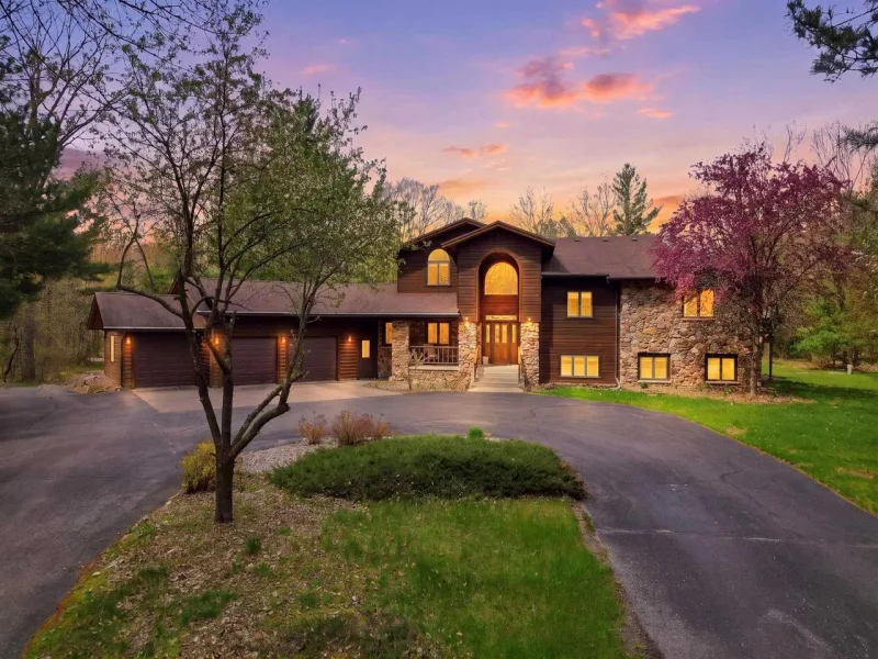 Listing picture for 2610 LITTLE CHICAGO ROAD in Stevens Point