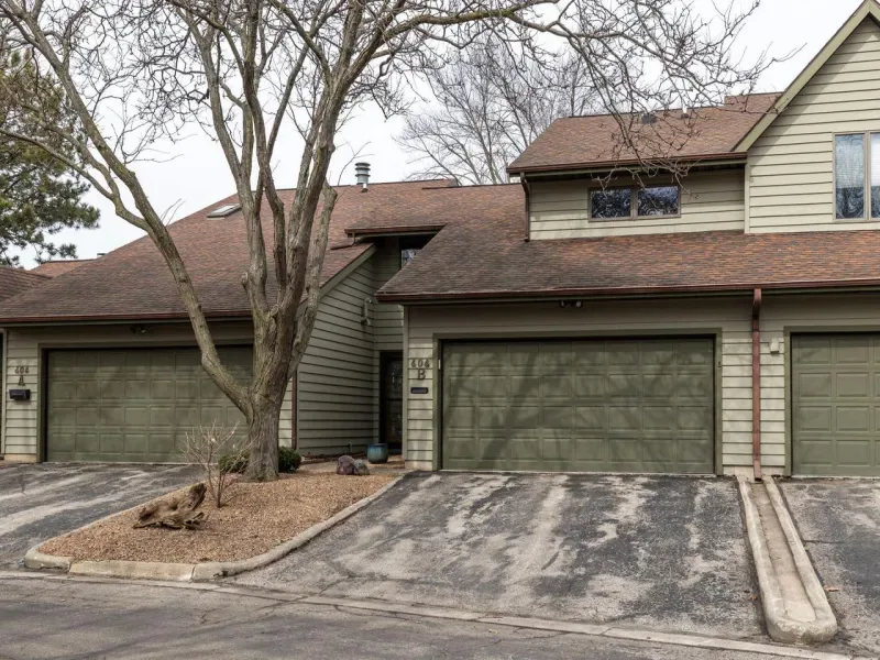 Listing picture for 404 Gillette STREET #B in La Crosse