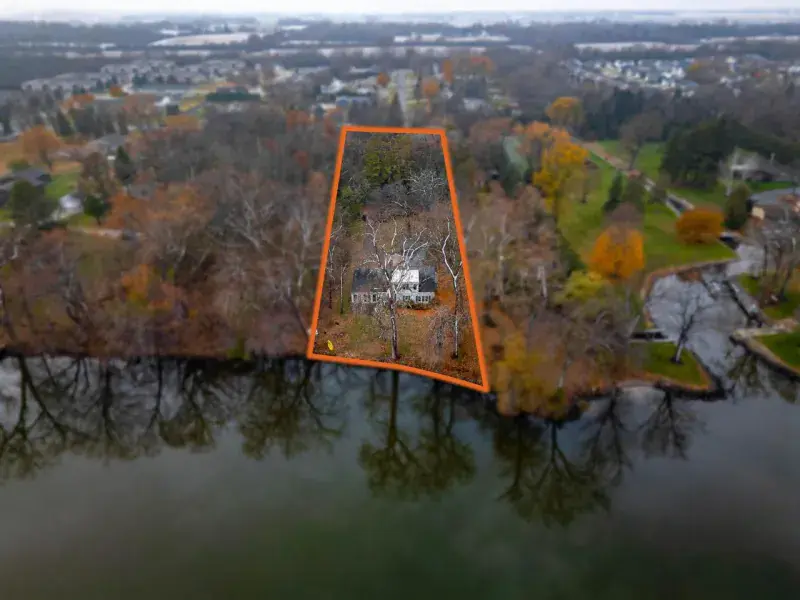 Listing picture for 3390 FOND DU LAC ROAD in Oshkosh