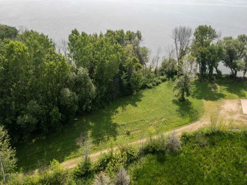 Listing picture for 9235 WILLOW LANE in Fremont