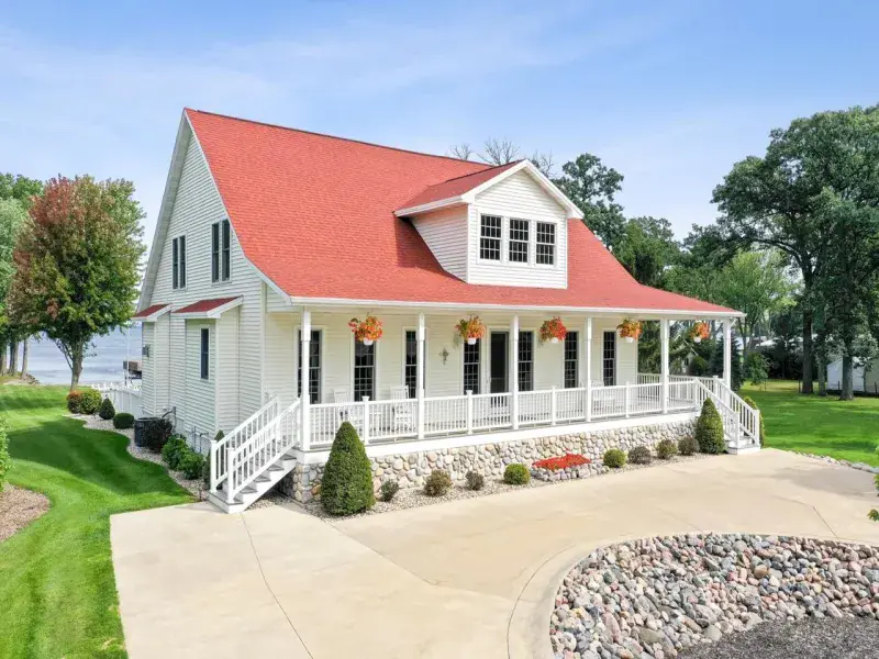 Listing picture for 7046 S US HIGHWAY 45 in Oshkosh