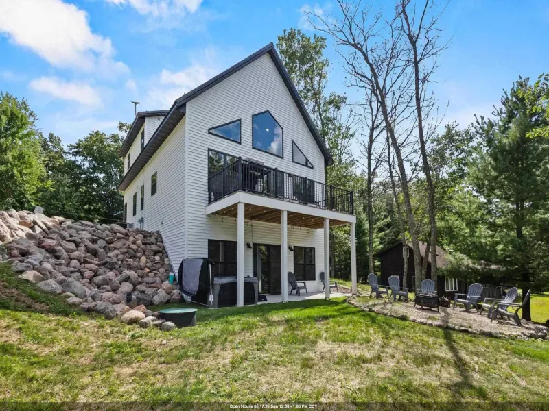 Listing picture for W5070 LONG LAKE ROAD in Waupaca