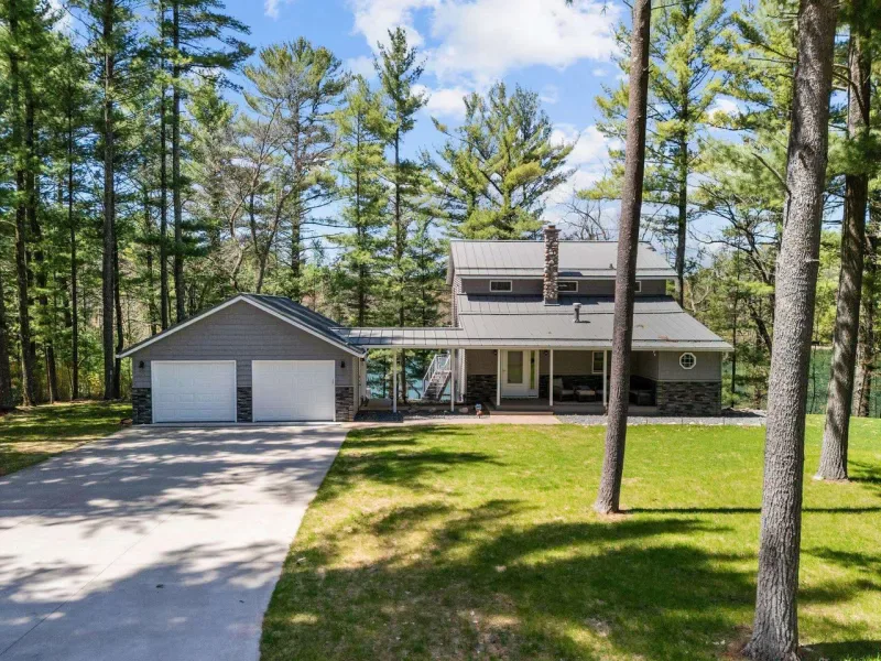 Listing picture for N2307 WHISPERING PINES ROAD in Waupaca