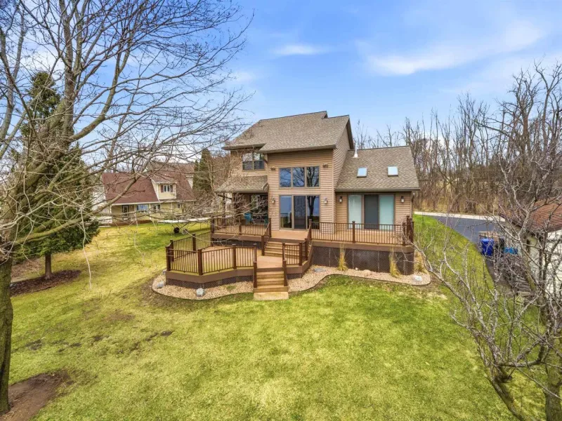 Listing picture for 6097 E LYNGAAS ROAD in Winneconne