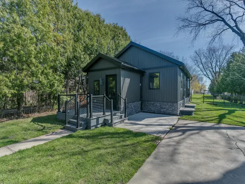Listing picture for 7278 S US HIGHWAY 45 in Oshkosh