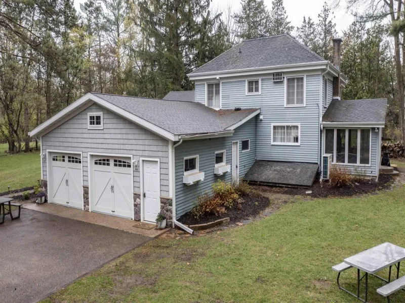 Listing picture for E1233 PINE TREE in Waupaca