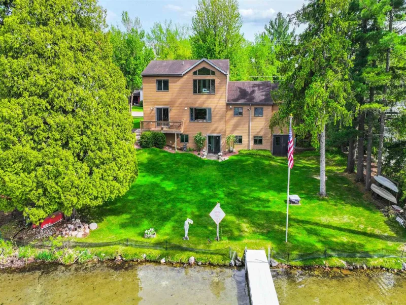 Listing picture for N2783 COUNTY ROAD QQ in Waupaca