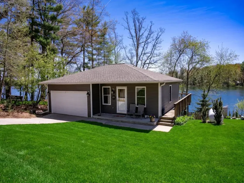Listing picture for 3111 W Lake Helen Drive in Rosholt