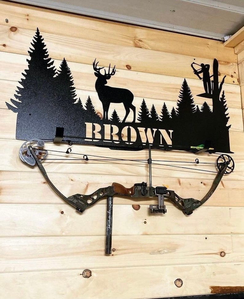 Archery Display Rack – Metal Bow Holder – Bow and Arrow Hanger – Personalized Hunting Gift – Personalized Bow Hunting – Custom Hunting Gift