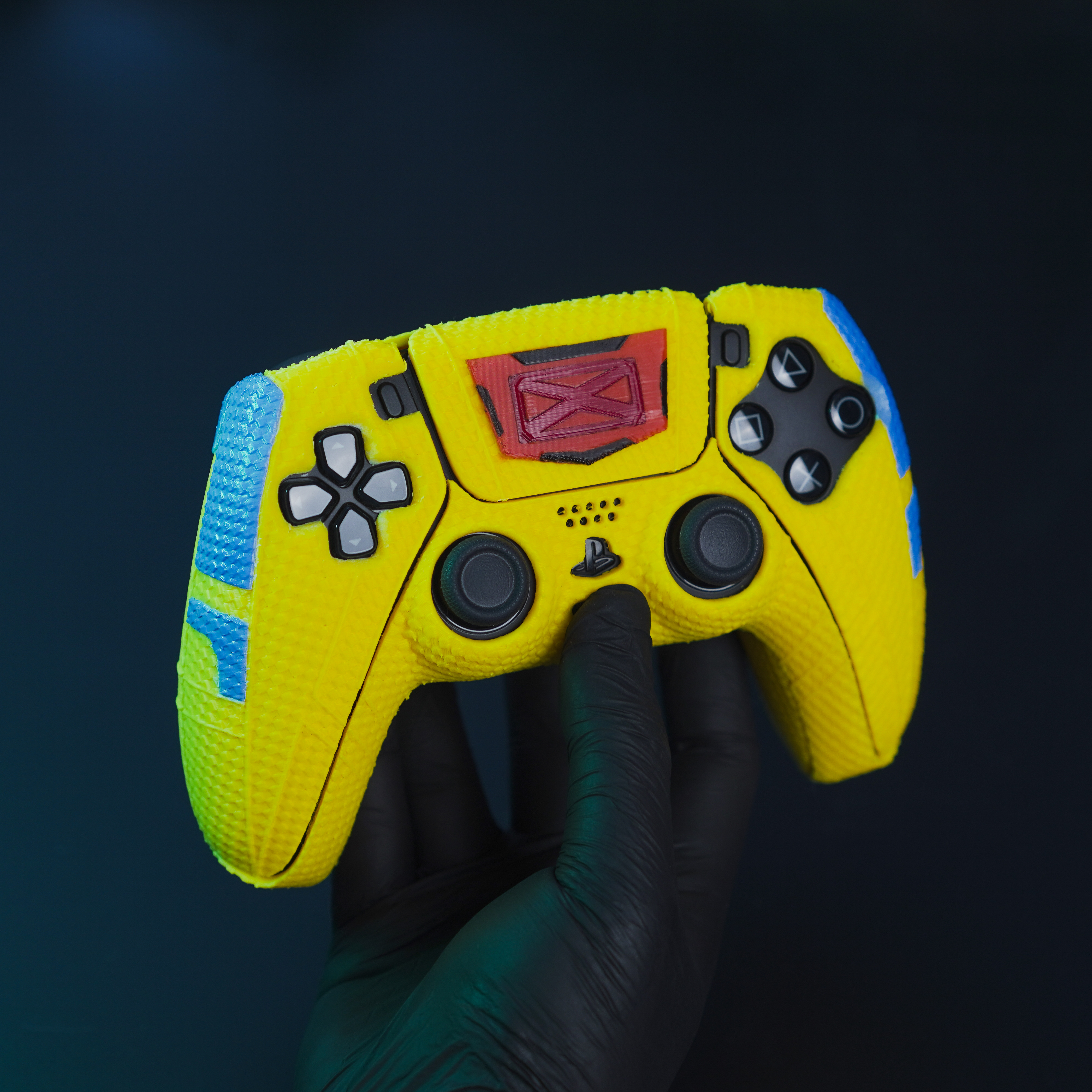 Deadpool and Wolverine’s Xbox controllers get hard on