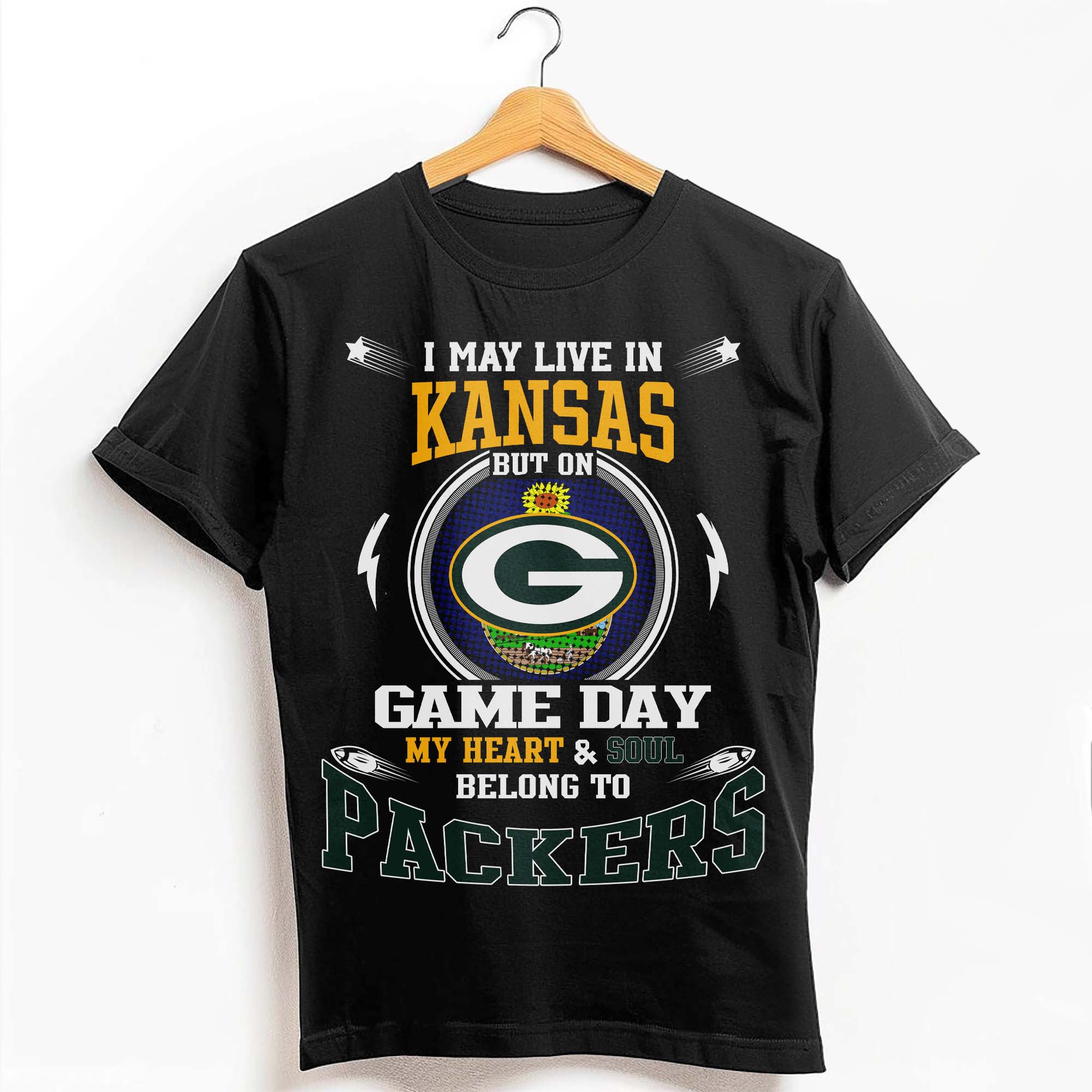 I May Live In Kansas But On Game Day My Heart &amp; Soul Belongs To Green Bay Packers T-Shirt PT59190