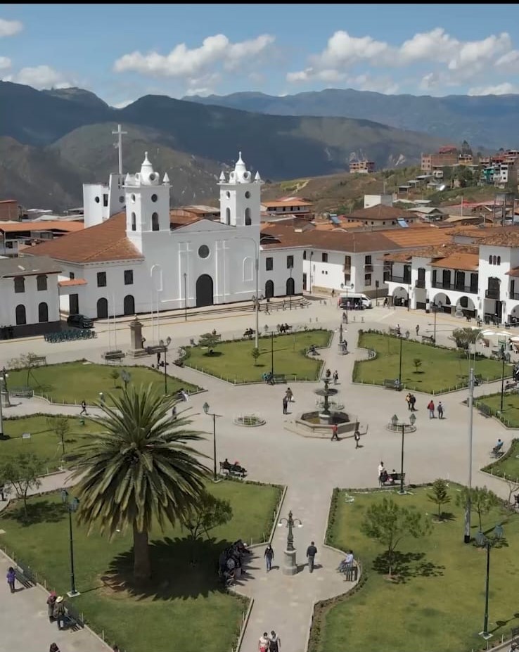 PLAZA A SOLO UNA CUADRA!