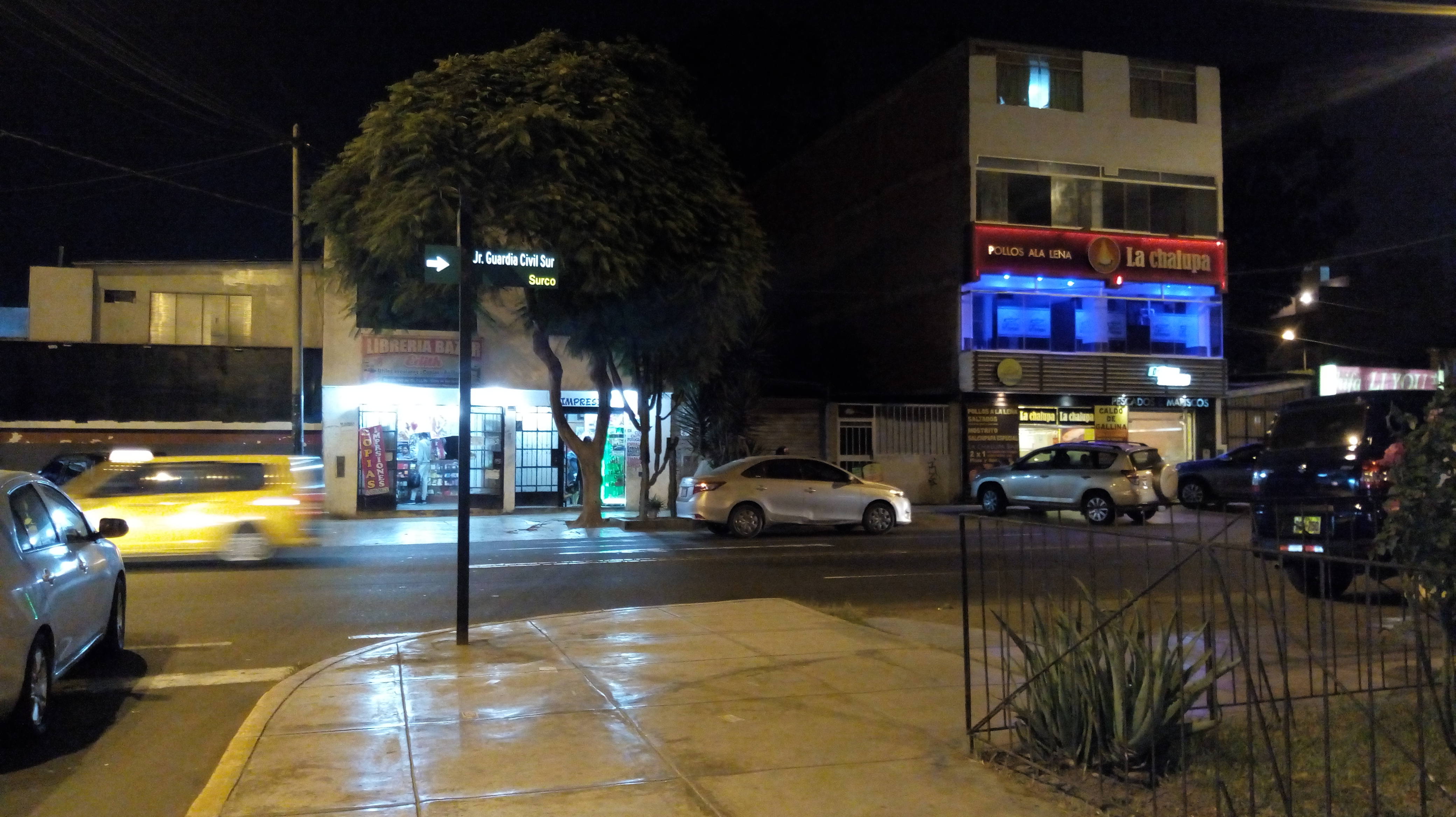 AV. GUARDIA CIVIL SUR - FRENTEBA CEVICGERIA LA CHALUPA