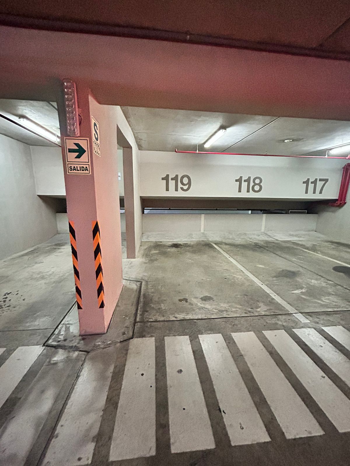 13-Estacionamiento-119