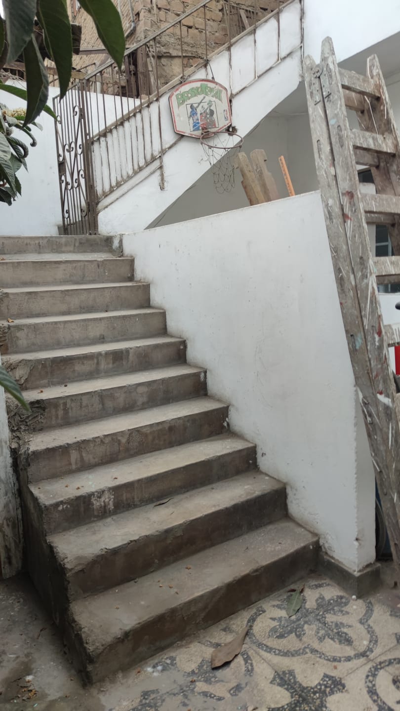 ESCALERA INTERIOR