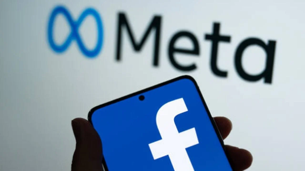 Staying safe while downloading Facebook videos
