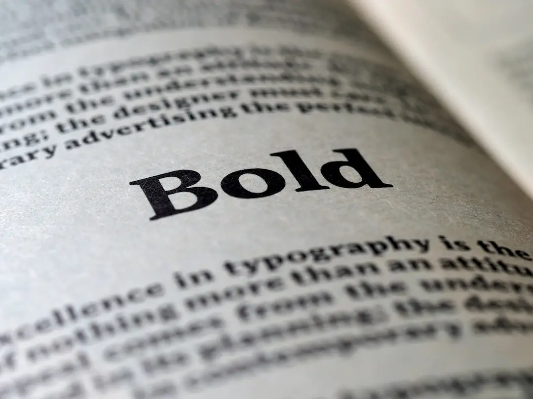 Experimenting with font pairings for striking aesthetics