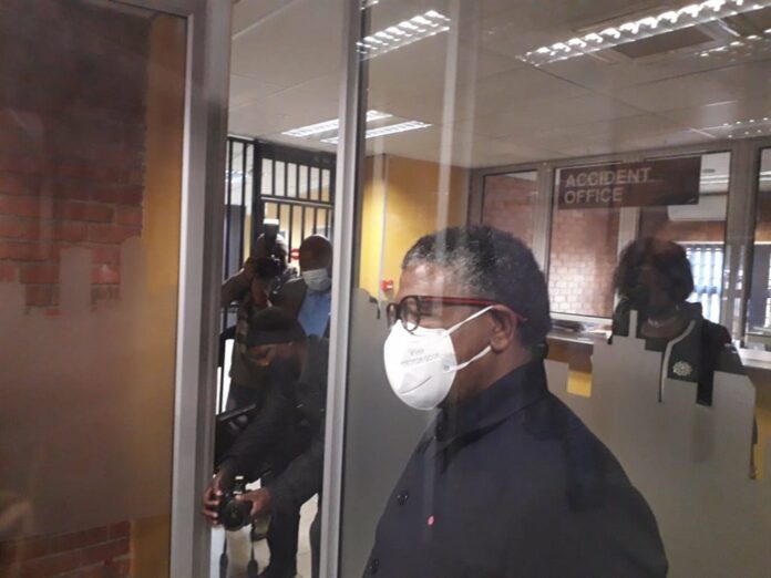 Covid-19: Mbalula takes sho’t left on meeting with taxi operators | News24