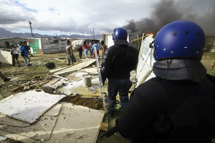 Evictions: Legal Resource Centre plan to take City of Cape Town to court  | News24