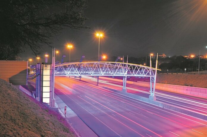 Gauteng e-tolls: Sanral urges govt make a decision, Sunday Times says