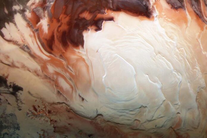 Mars’s south pole may have an underground lake surrounded by ponds