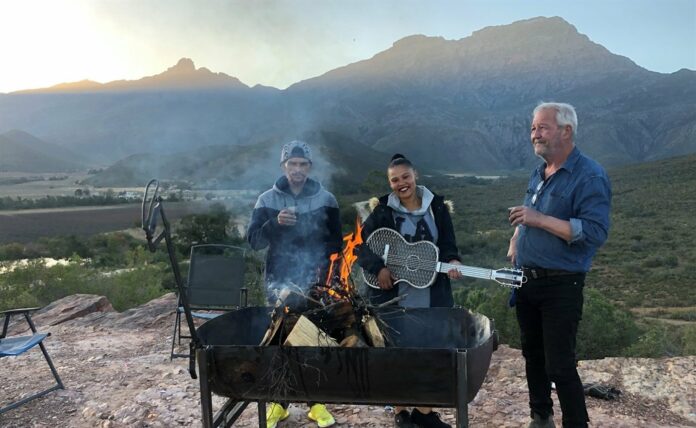 WATCH | Axe to grid: SA man rocks world, and Keef, with his guitar-shaped braai grids