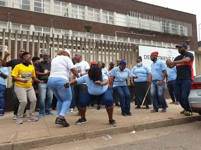 WATCH | Durban funeral parlours shut down in strike