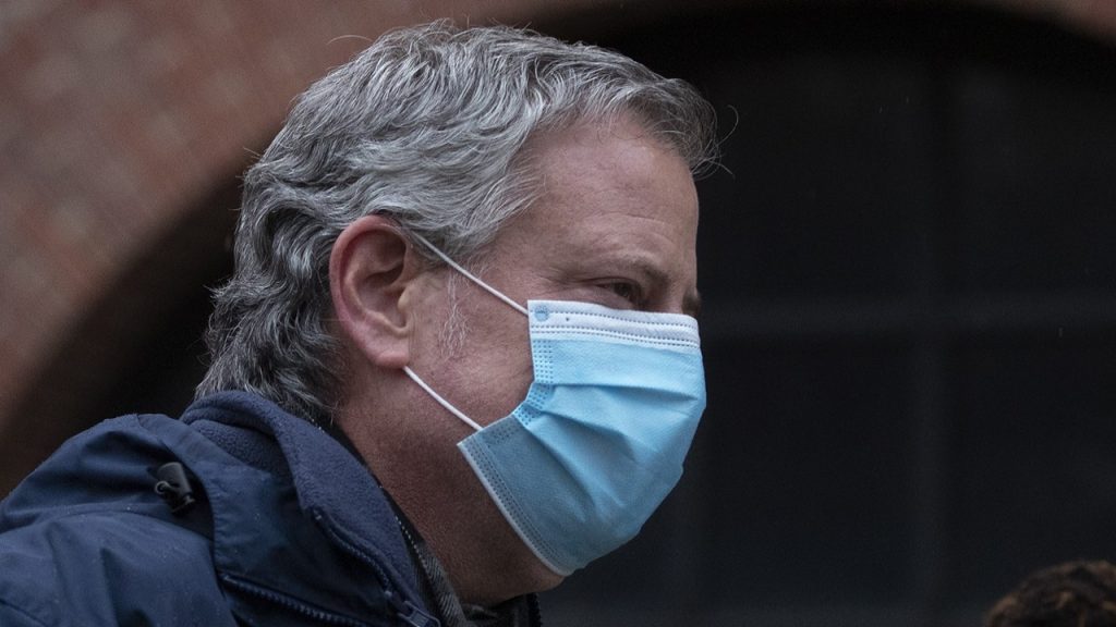 NYC mayor calls out Orthodox Jews for holding packed funeral for rabbi