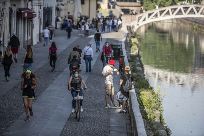 Milan mayor lashes out at revelers breaking virus rules