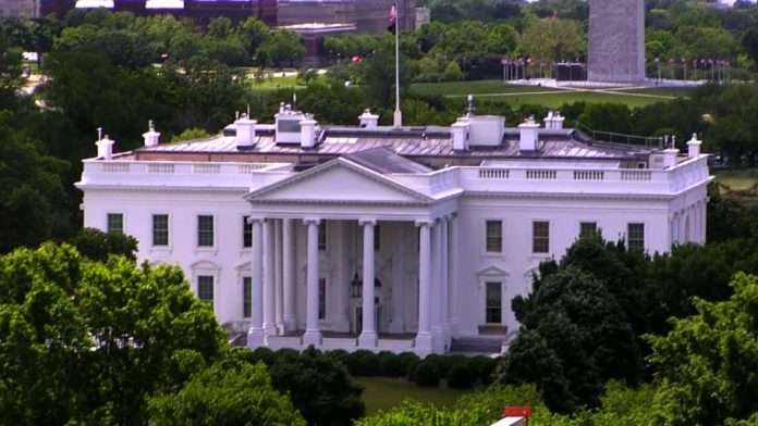 Coronavirus concern grows as White House staffers, Secret Service personnel test positive