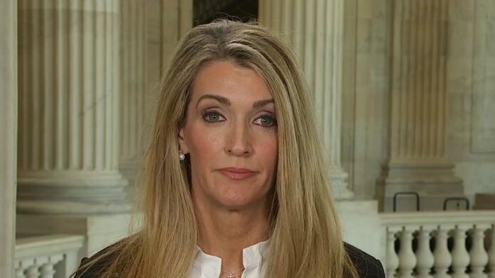 Sen. Loeffler defends COVID-19 stock trades: These are ‘100% political attacks’