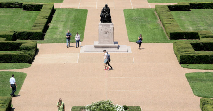 College in the Coronavirus Pandemic: No Fall Break and Home by Thanksgiving