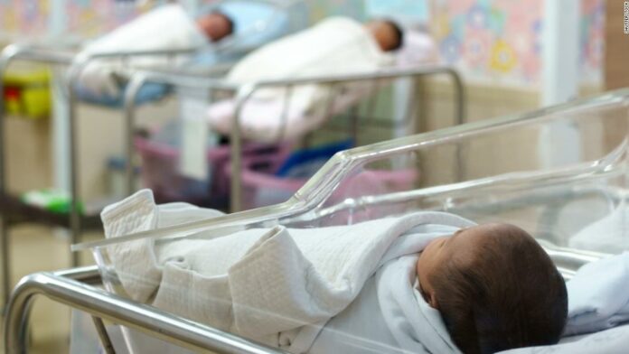 CDC advises to test all babies born to moms with coronavirus