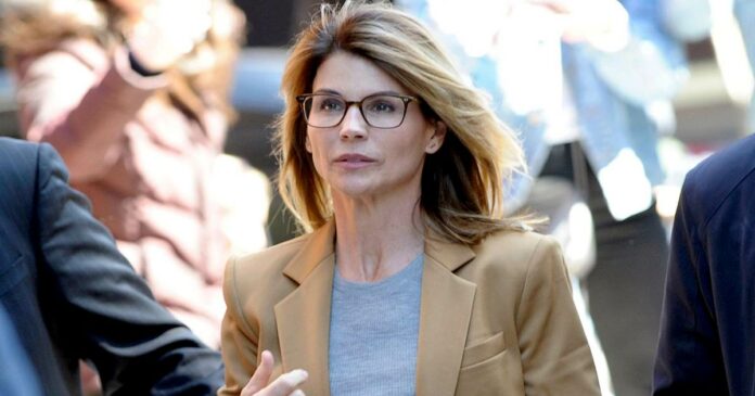lori-loughlin-husband-to-plead-guilty-in-college-admissions-scandal-agree-to-serve-prison-time.jpg Lori Loughlin, husband to plead guilty in college admissions scandal, agree to serve prison time
