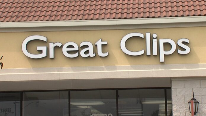 84 possibly exposed after Springfield hairstylist worked while showing virus symptoms