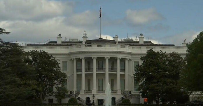 White House advises Americans to maintain social distancing amid warnings virus is not contained