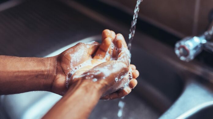 Wear gloves, or wash hands to avoid coronavirus?