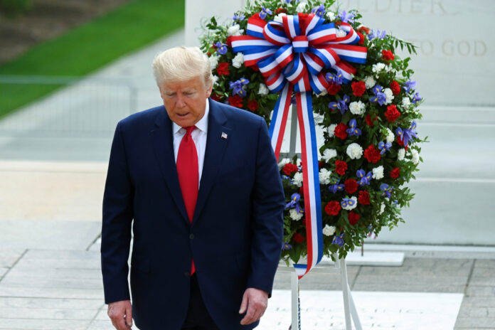 Trump lays wreath at Arlington Cemetery in Memorial Day ceremony