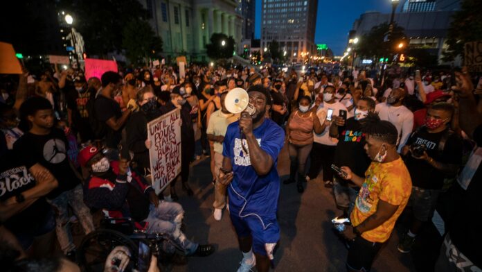 Breonna Taylor protest in Louisville draws hundreds; at least 7 shot. Here’s what we know