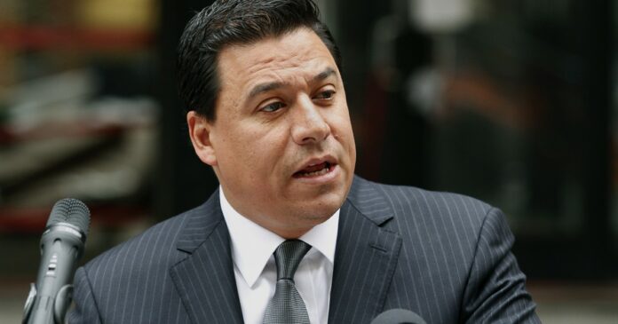 Former Huizar aide to plead guilty in bribery scheme