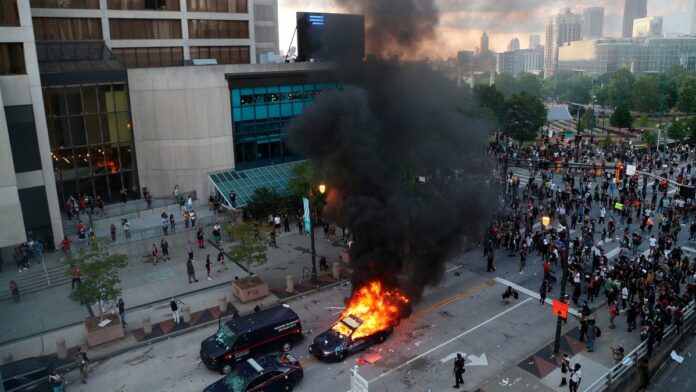 George Floyd protests: CNN vandalized in Atlanta, Brooklyn skirmshes