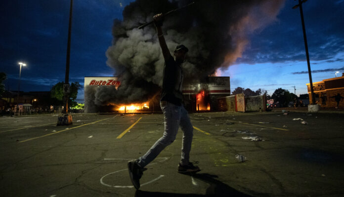 George Floyd protests in Minneapolis turn deadly as city mayor urges calm